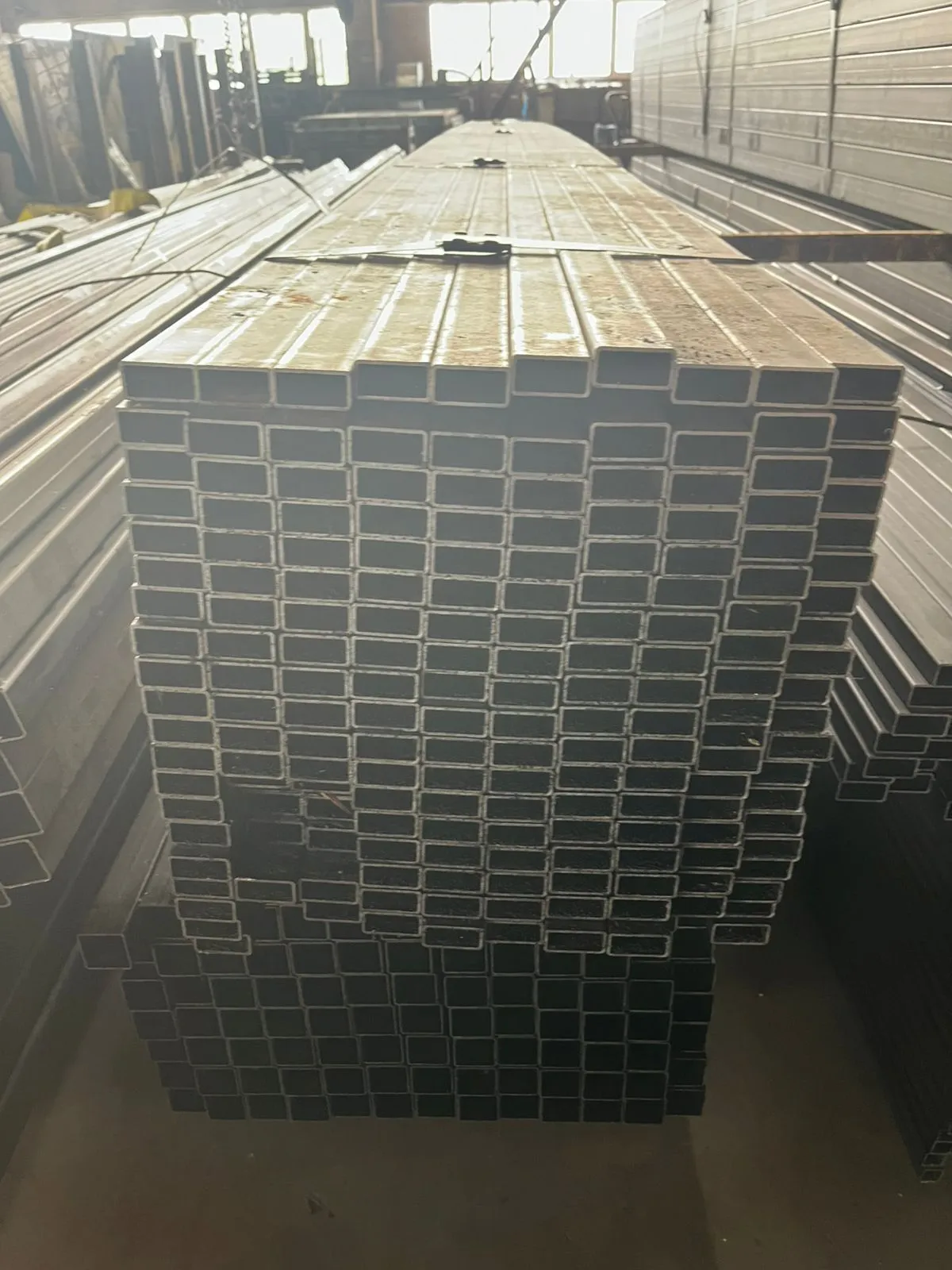 Купить Труба профильная 60х40х2 мм