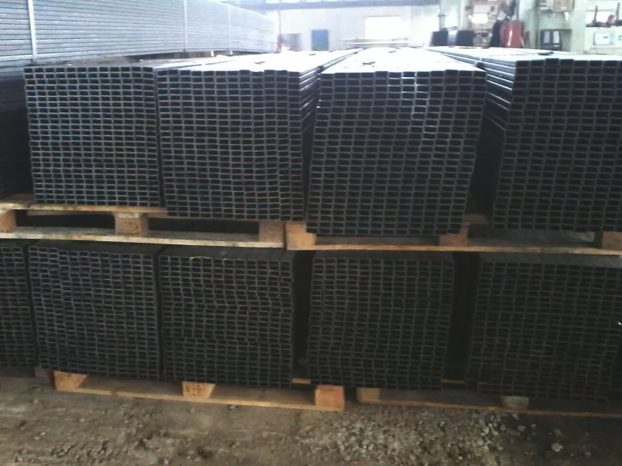 Купить Труба профильная 80х40х2 мм