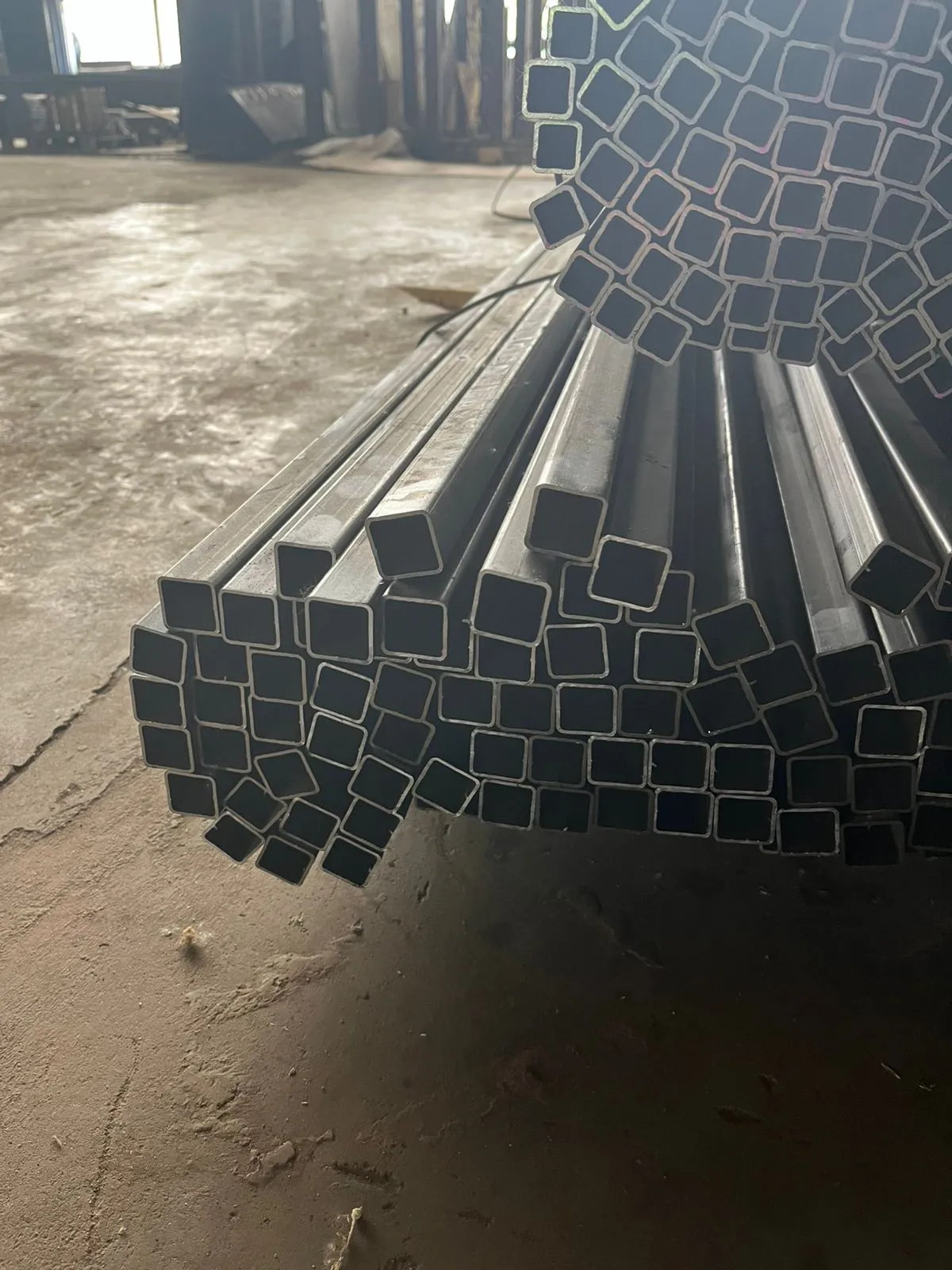 Купить Труба профильная 40х40х1.5 мм