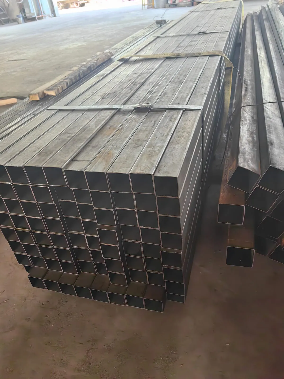 Купить Труба профильная 60х60х1.5 мм