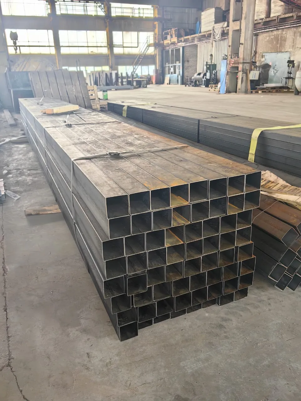 Купить Труба профильная 60х60х2 мм