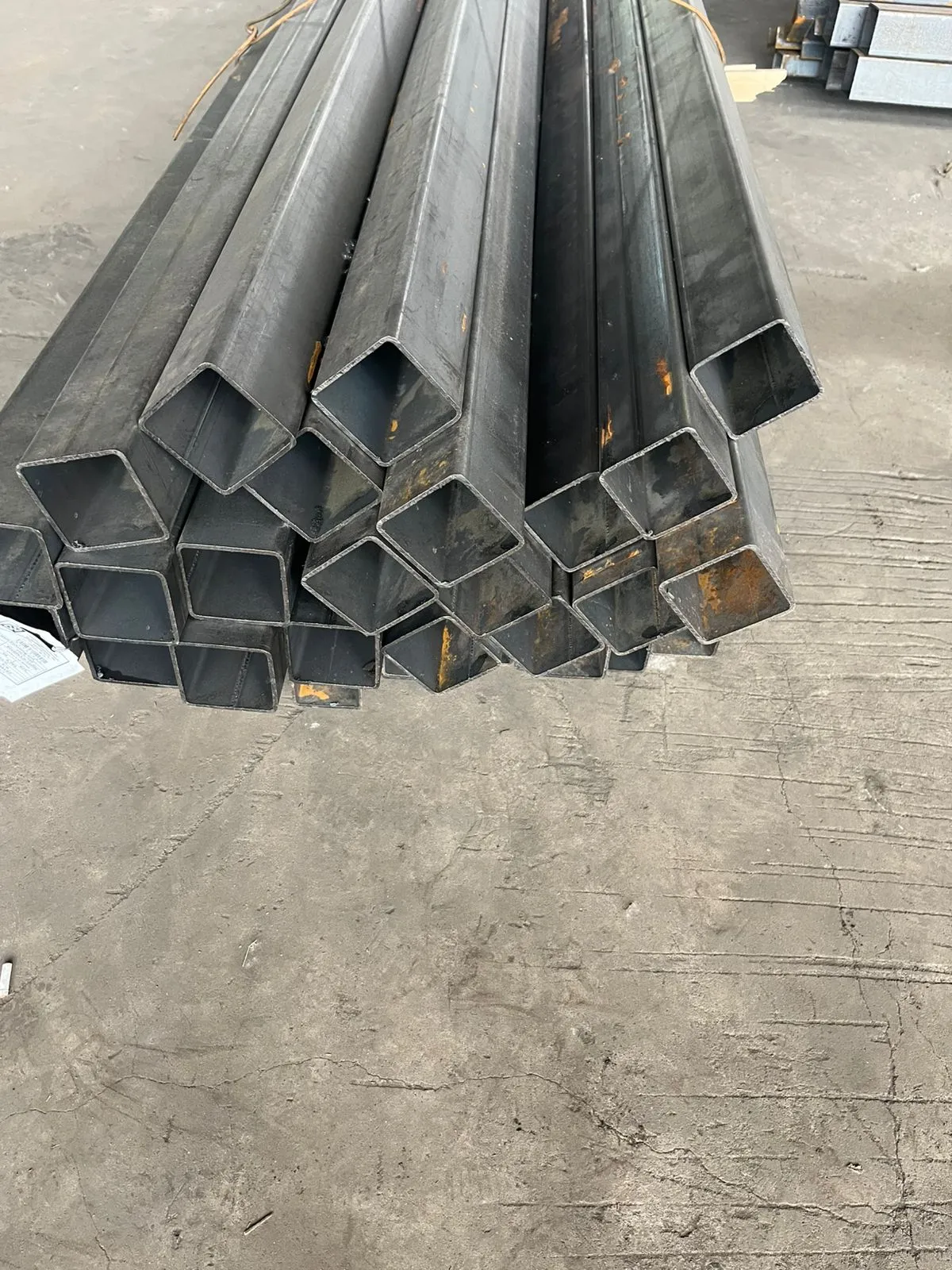 Купить Труба профильная 60х60х2 мм