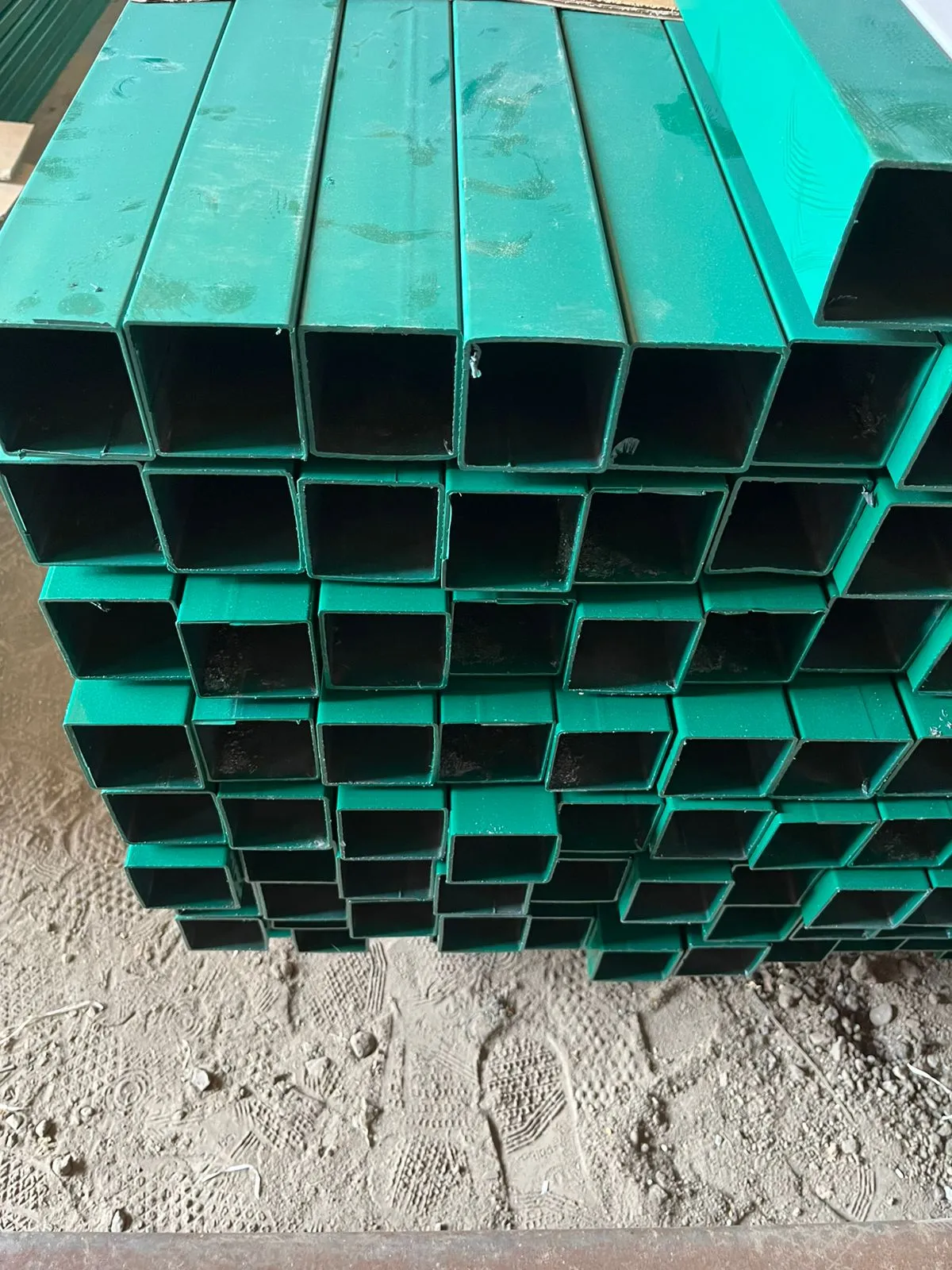 Купить Столб для забора 50х50х1,5 мм 3 м зеленый RAL 6005