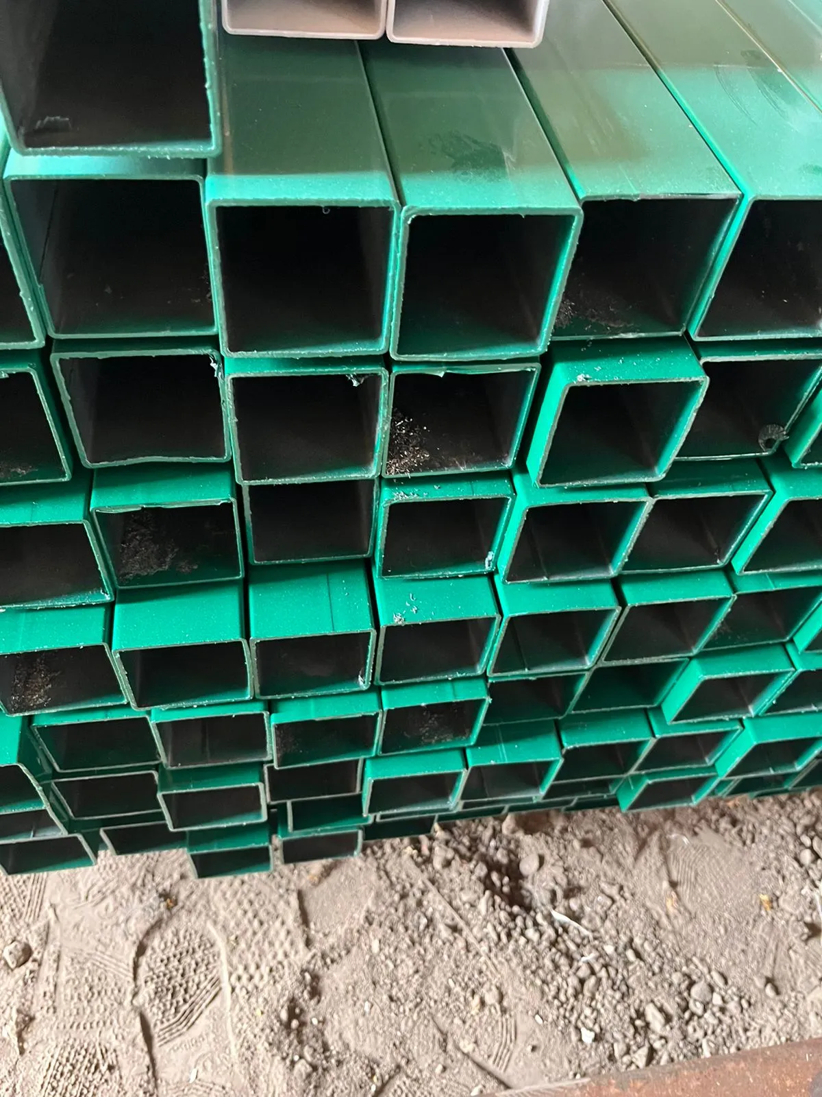 Купить Столб для забора 60х60х2 мм 3 м зеленый RAL 6005