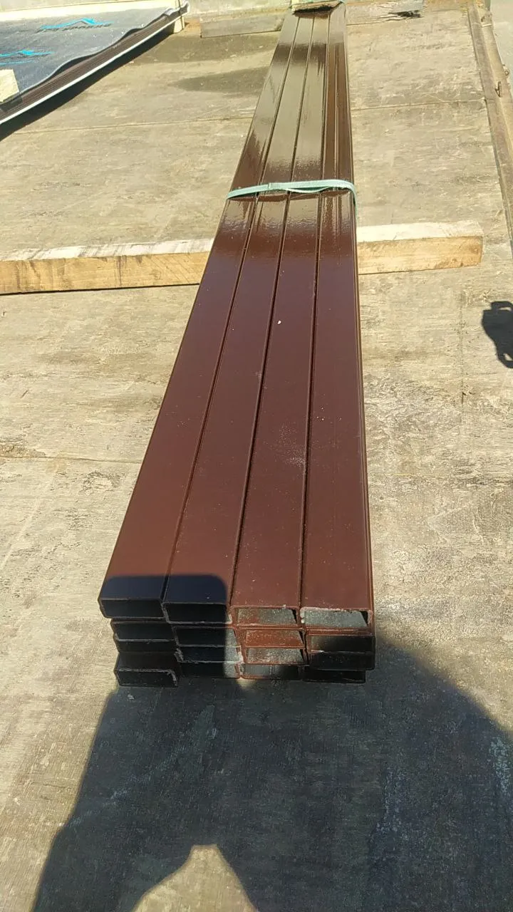 Купить Лага для забора 40х20х1,5 мм 3 м коричневый RAL 8017