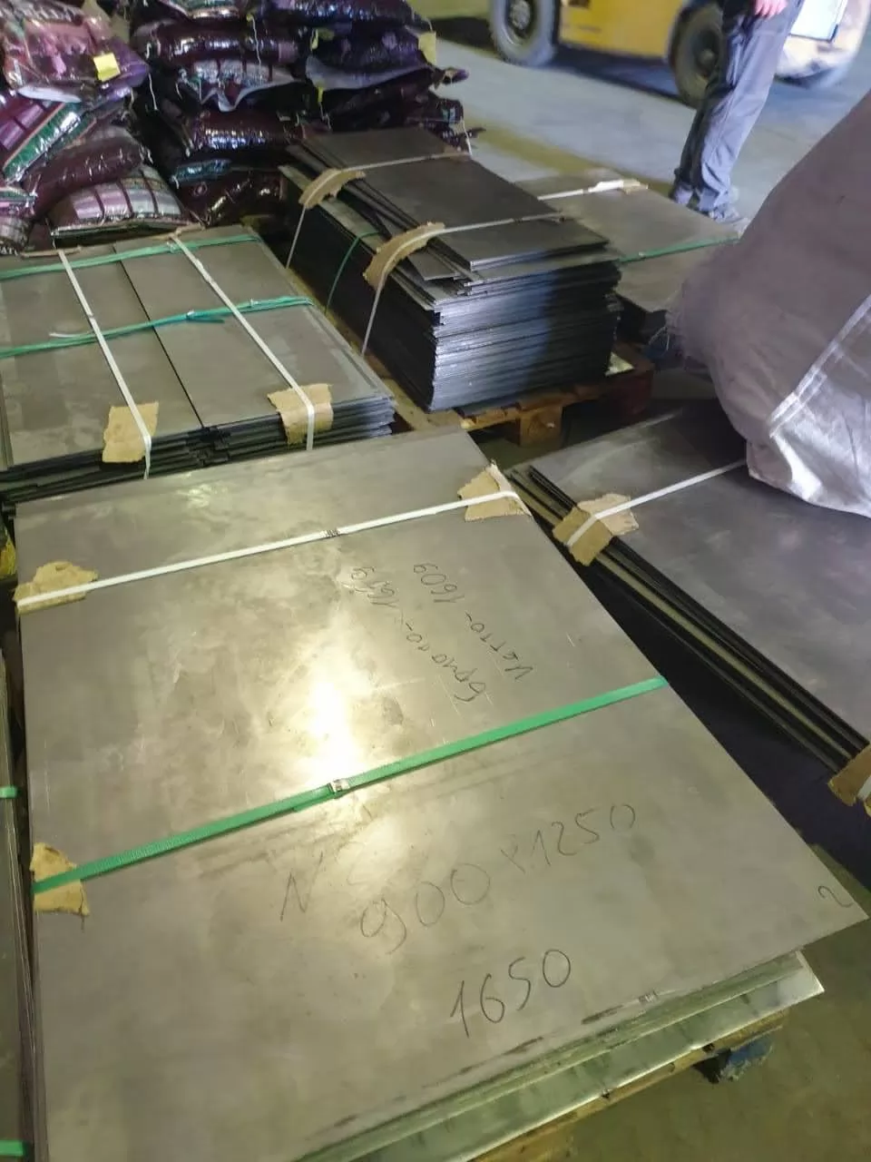 Купить Лист холоднокатаный 1.8 мм 1250х2500 мм