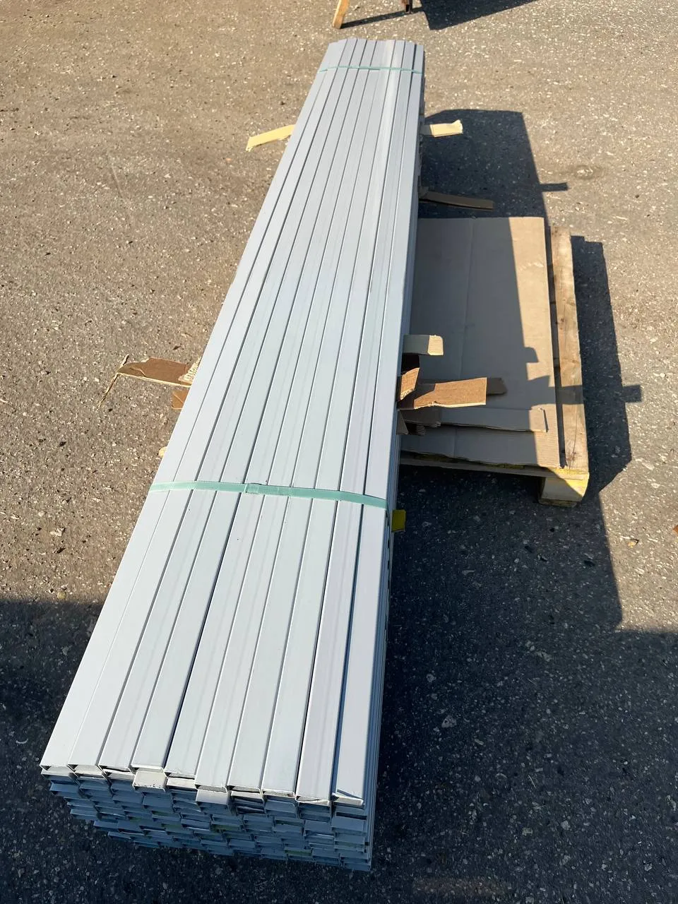 Купить Лага для забора 40х20х1,5 мм 3 м сигнальный серый RAL 7004