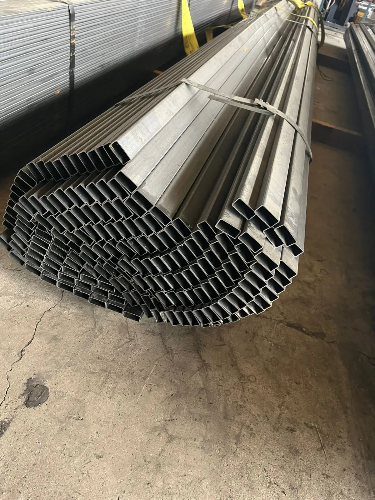 Купить Труба профильная 40х20х2 мм